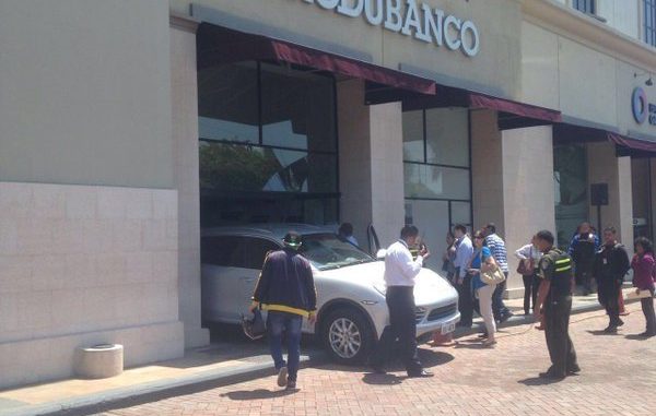 village accidente