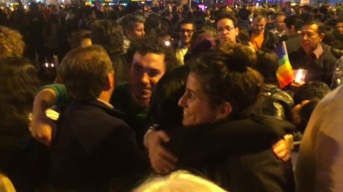 Abrazo Orlando