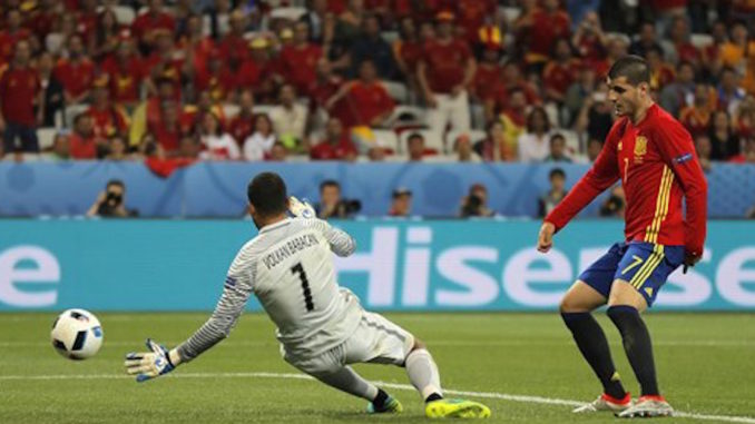 Alvaro Morata, Volkan Babacan