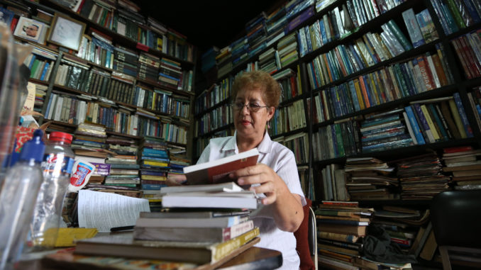 Guatemala, un país que no lee, aprende a vivir entre libros