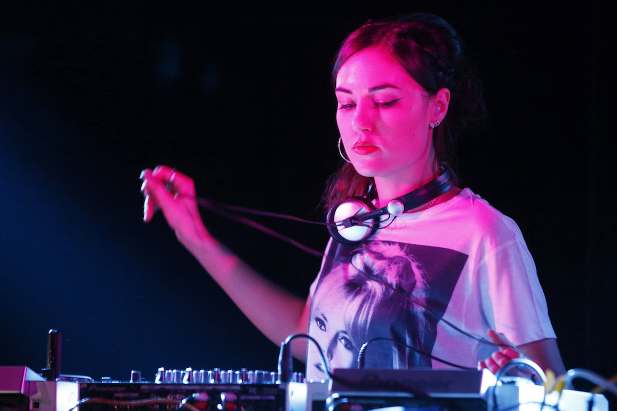 EXACTRIZ PORNO SASHA GREY OFRECE CONCIERTO EN SANTIAGO COMO DJ ELECTRO HOUSE