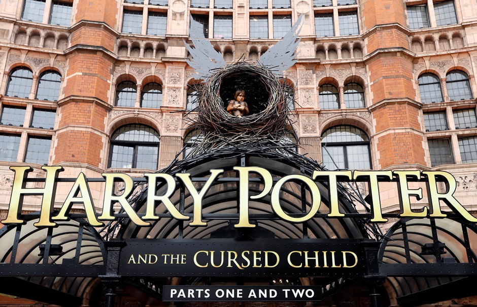 HARRY POTTER