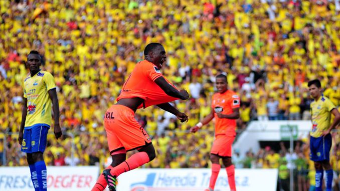 barcelona gana a delfin