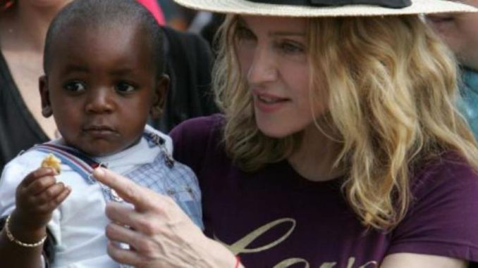 modonna-malawi-1