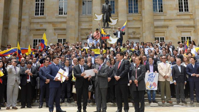 160825_01_EntregaPlebiscitoCongreso_1800