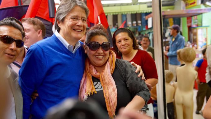 Lasso Quito mercados