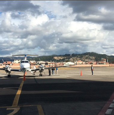 El avión del DAC reactiva los vuelos comerciales en el Aeropuerto de Cuenca.