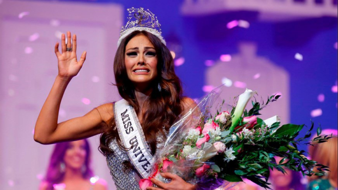 Kristhielee Caride Miss Universe Puerto Rico 2016. Foto: www.elfarandi.com