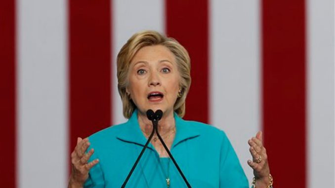 hillary-clinton-rayas-rojas-detras