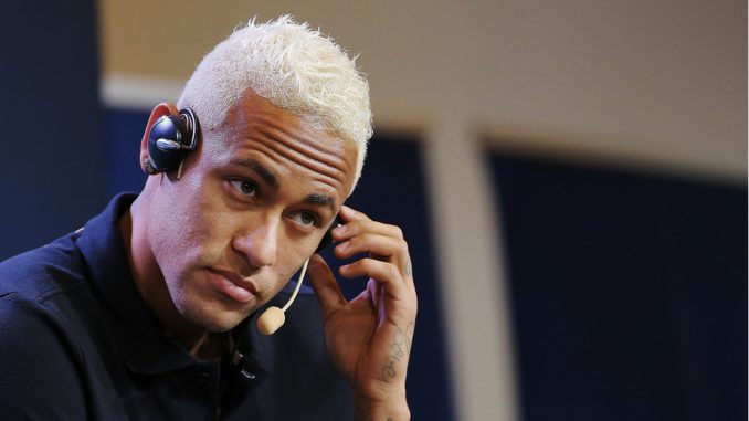 NEYMAR ADMITE OFERTAS, PERO NO CONSIGUE IMAGINARSE FUERA DEL BARÇA