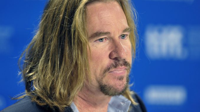 MICHAEL DOUGLAS REVELA QUE VAL KILMER PADECE CÁNCER