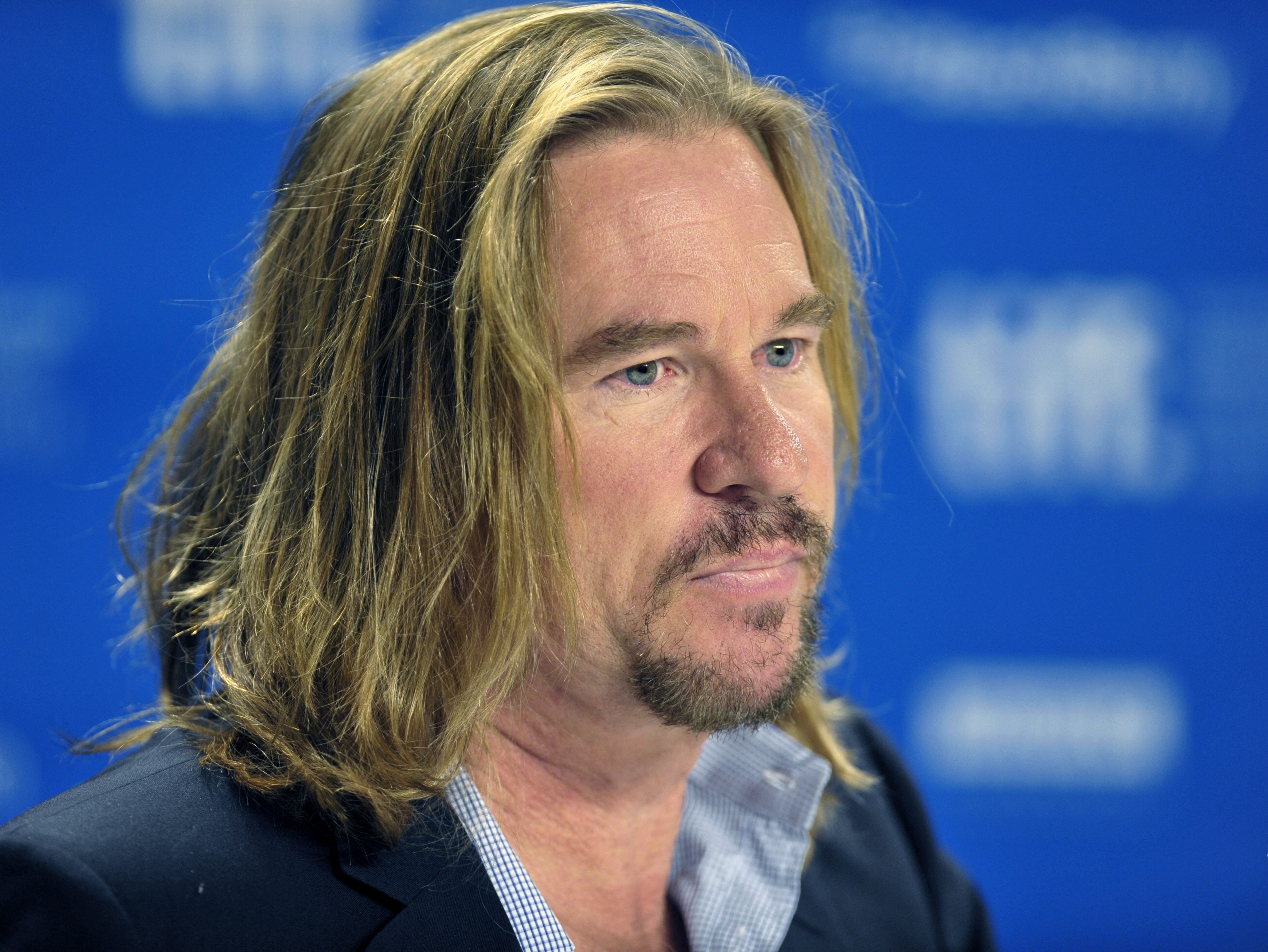 MICHAEL DOUGLAS REVELA QUE VAL KILMER PADECE CÁNCER
