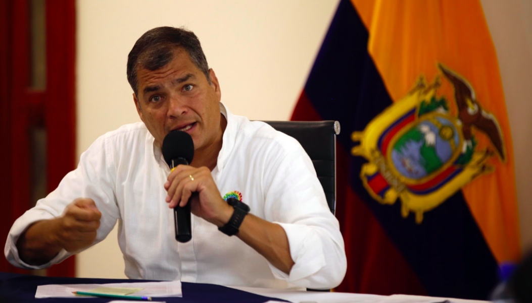 Bahía de Caráquez (Manabí), 11 de octubre 2016.- El Presidente de la República, Rafael Correa, mantuvo un conversatorio con medios de comunicación nacionales para informar sobre la agenda cumplida en la provincia de Manabí. Foto: Eduardo Flores / Presidencia de la República