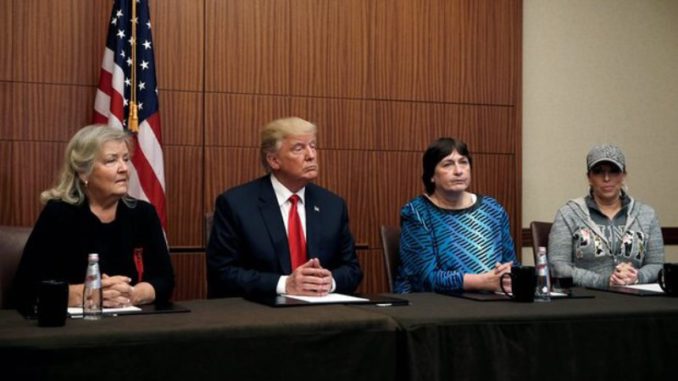 trump-con-mujeres-abusadas-por-clinton
