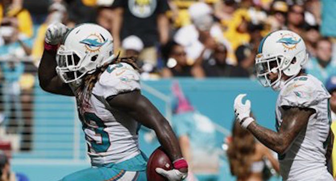 Jay Ajayi, Kenny Stills