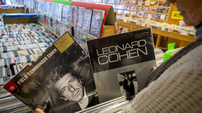 EL MUNDO DEL ESPECTÁCULO LLORA LA MUERTE DE LEONARD COHEN