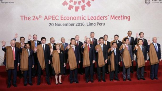 lideres-de-apec-recibieron-mantas-de-vicuna-pisco-y-bocadillos