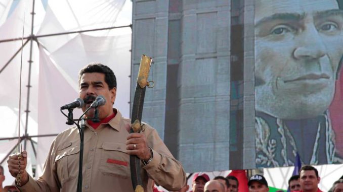 CHAVISMO MARCHA EN CARACAS PARA RESPALDAR ACCIONES ECONÓMICAS DE MADURO