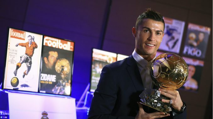 RONALDO GANA SU CUARTO BALÓN DE ORO