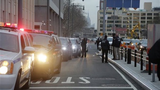 Chapo guzman en carro en NYC