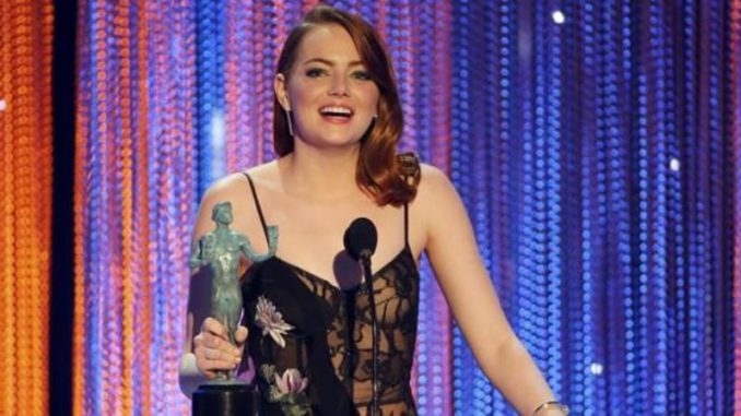 Emma Stone gana premio SAG