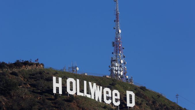HOLLYWOOD-LETRERO VANDALIZADO