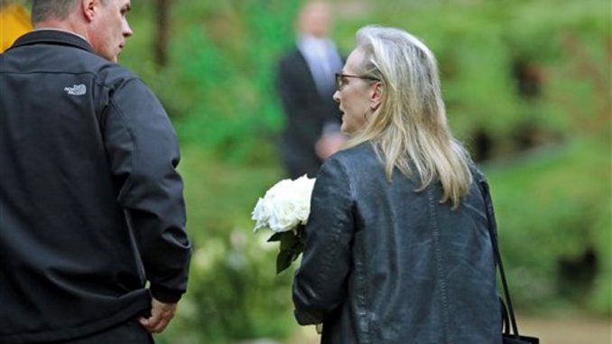 meryl-streep-funeral-carrie-y-debbie