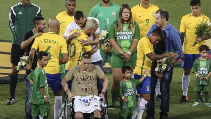 PARTIDO AMISTOSO ENTRE BRASIL Y COLOMBIA EN HONOR AL CHAPECOENSE