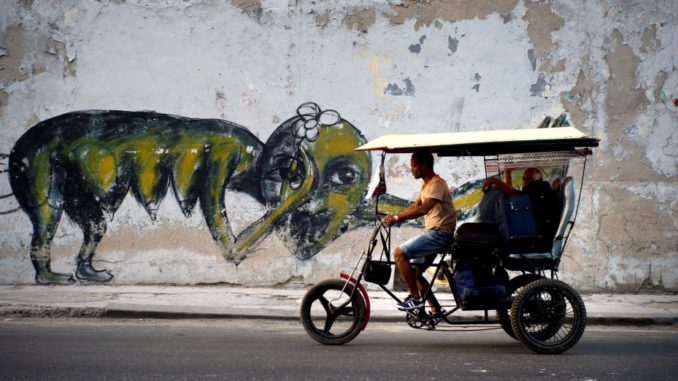 CUBA-ARTE CALLEJERO