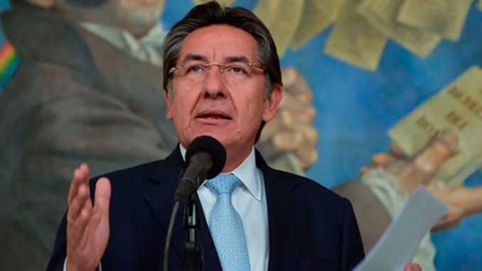 nestor humberto martinez 1