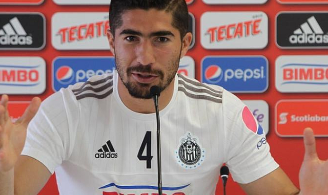 zaguero de Chivas, Jair Pereiraa