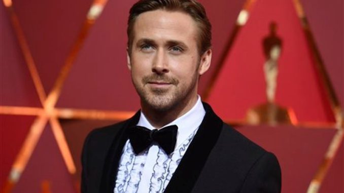 Ryan Gosling elegante