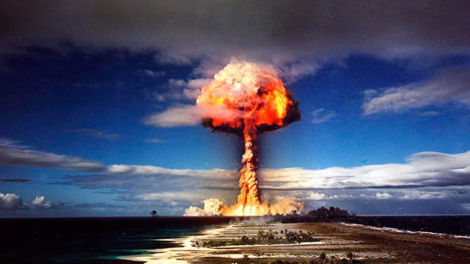 explosion nuclear