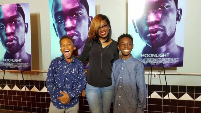 niños de moonlights encantados