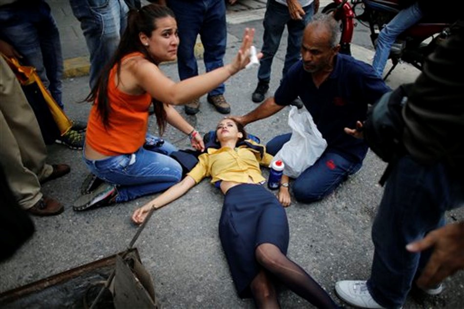 Suben a 21 los muertos en protestas en Venezuela La República EC