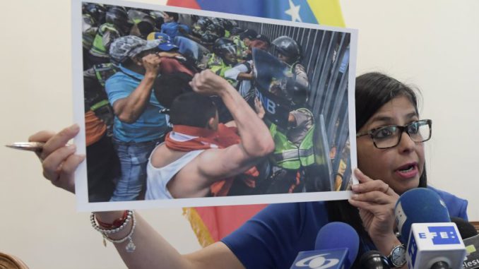 Delcy Rodriguez protestas