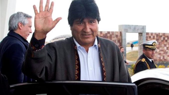 Morales aeropuerto Bolivia