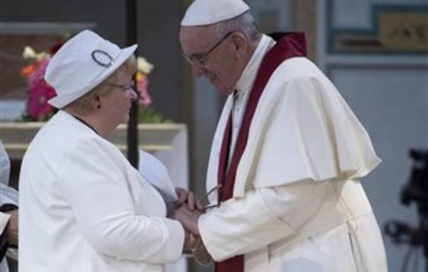 Papa Roselyne Hamel hermana sacerdote asesinado