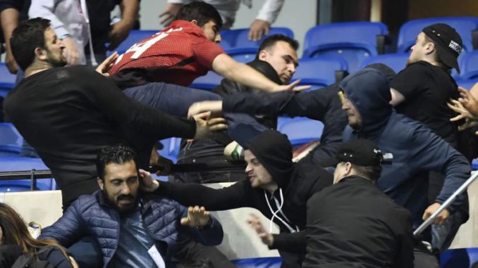 Parque Olímpico de Lyon, Liga Europea, pelea Lyon Besiktas