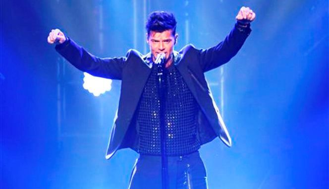 Ricky Martin live