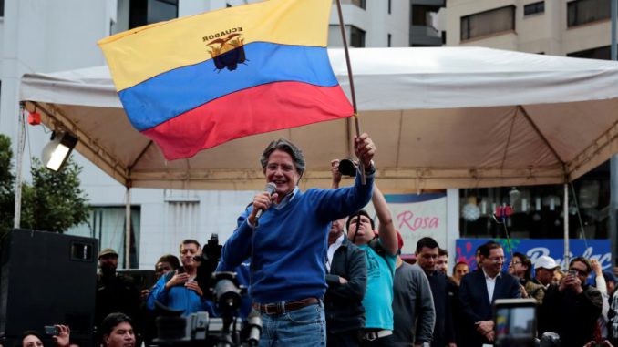 Lasso pedirá otro recuento en Ecuador y dice aceptará resultado aunque pierda