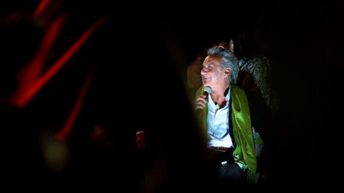 Moreno aventaja en más de 2 puntos a Lasso con 94,18 % escrutado en Ecuador
