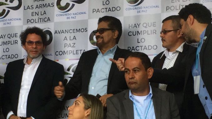 PRESENTAN EN BOGOTÁ PACTO POR LA PAZ CON REPRESENTANTES DE FARC Y ELN