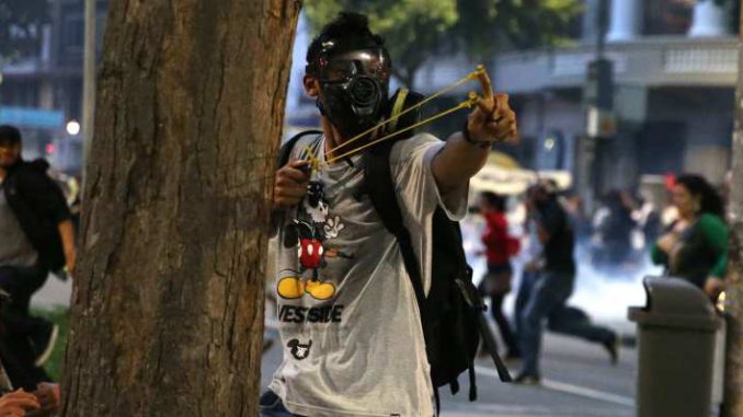 HUELGA GENERA EN BRASIL