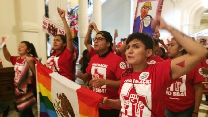 TEXAS-LEY MIGRATORIA