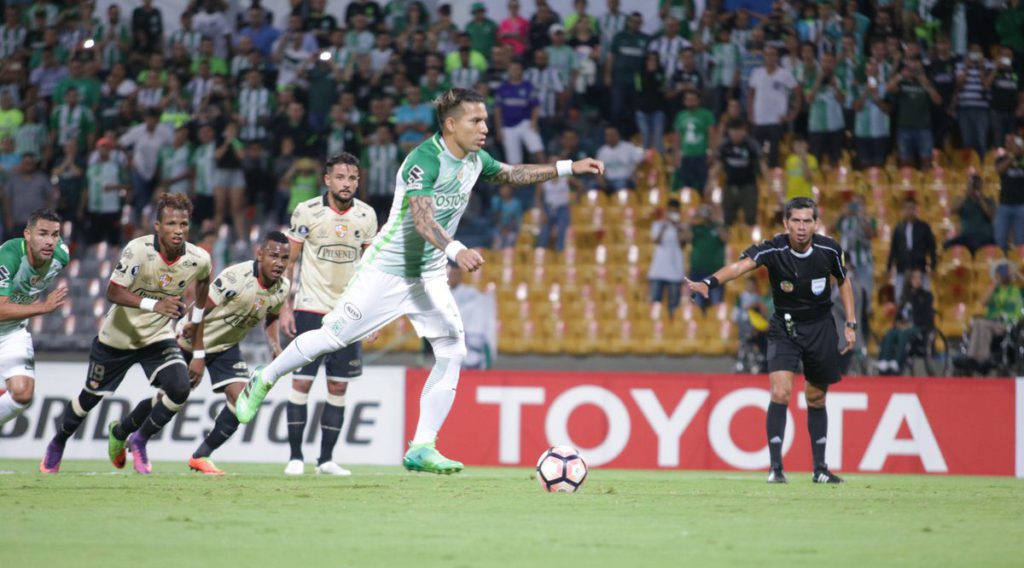 Atlético Nacional de Medellín 3 1 Barcelona La República EC