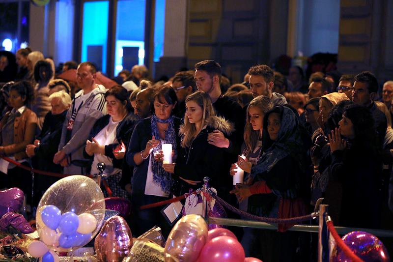 Vigilia víctimas Manchester