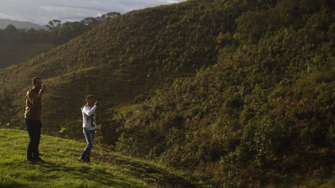 SUPERVIVIENTES DEL CHAPECOENSE REVIVEN HISTORIA DE DOLOR Y ESPERANZA EN COLOMBIA