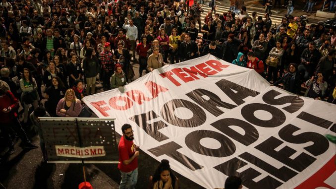 Miles de brasileños se movilizan en las calles contra el Gobierno de Temer