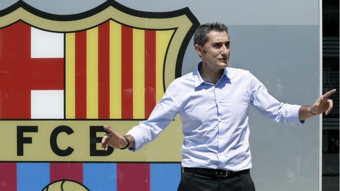 SESIÓN FOTOGRÁFICA DEL NUEVO ENTRENADOR DEL FC BARCELONA, ERNESTO VALVERDE